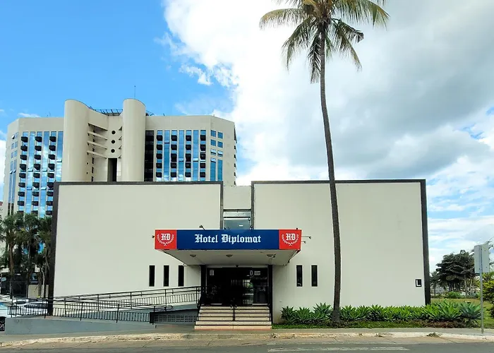 Hotel Diplomat By Bsb Inn